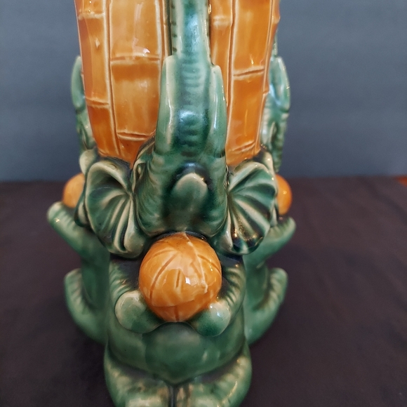 Vintage Majolica (?) Trunks Up Elephant Planter - Picture 2 of 7